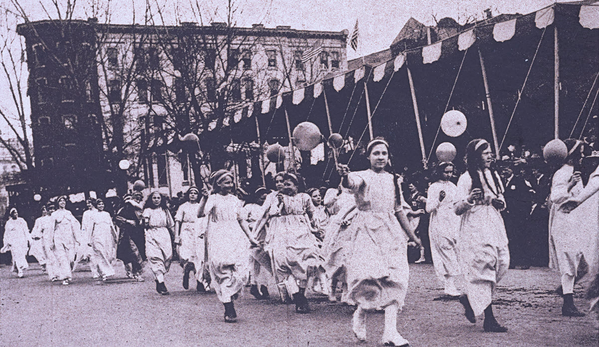 Suffragette Parade - 1913 USA