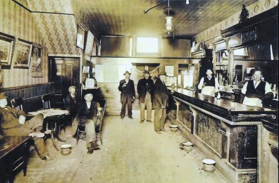 Saloon5
