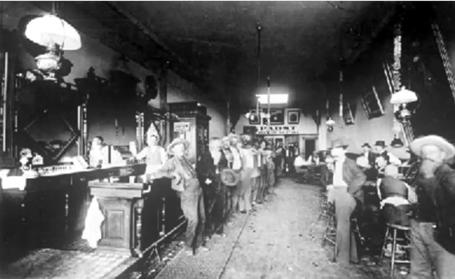 Saloon10