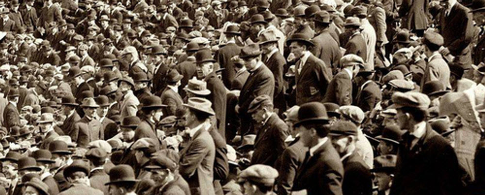 spectators at 1912 world series